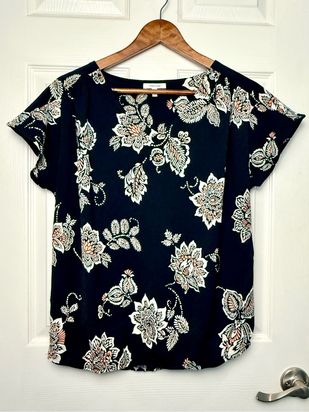 Maurices Black Floral Short Sleeve Blouse with Cream & Peach Accents